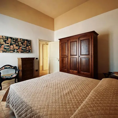 Palazzo Gambuzza Aparthotel Ispica Habitación foto