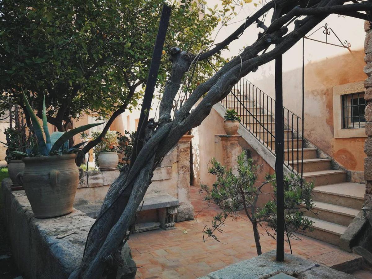 Palazzo Gambuzza 3* Ispica