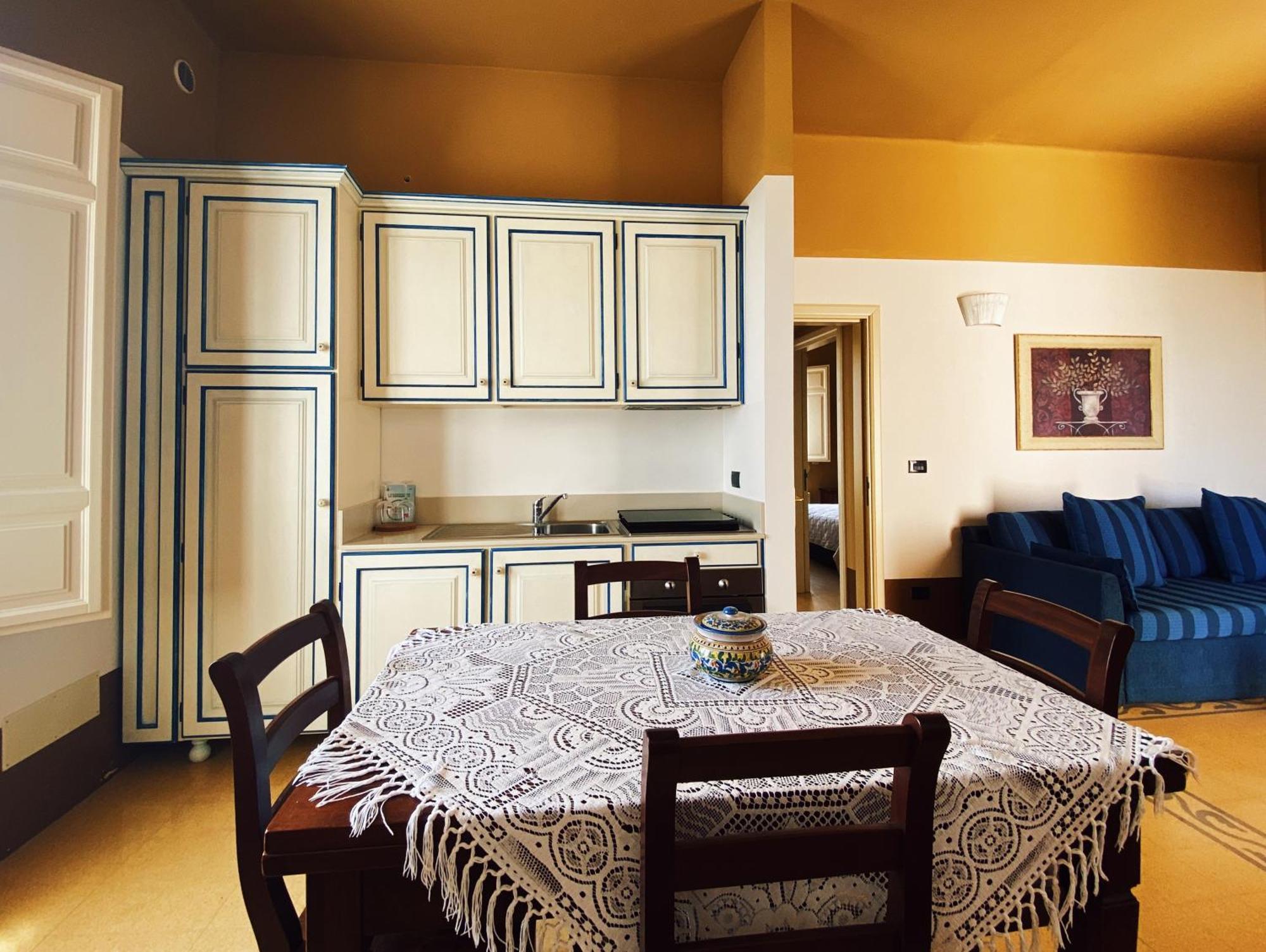 Palazzo Gambuzza Aparthotel Ispica