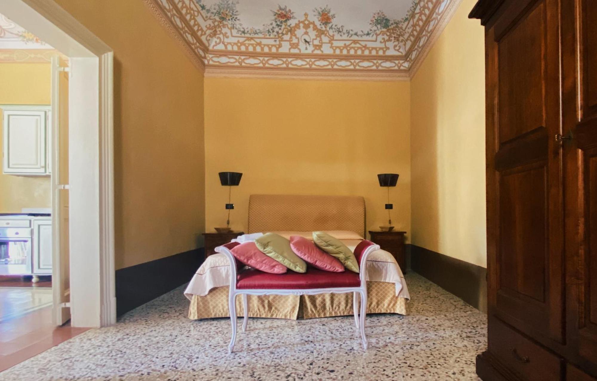 Aparthotel Palazzo Gambuzza 3*