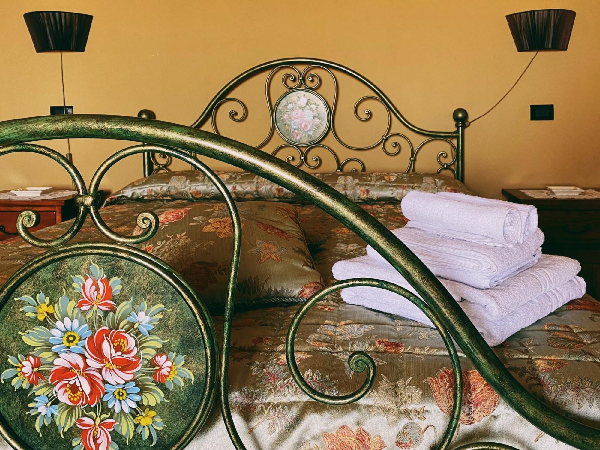 Palazzo Gambuzza Aparthotel