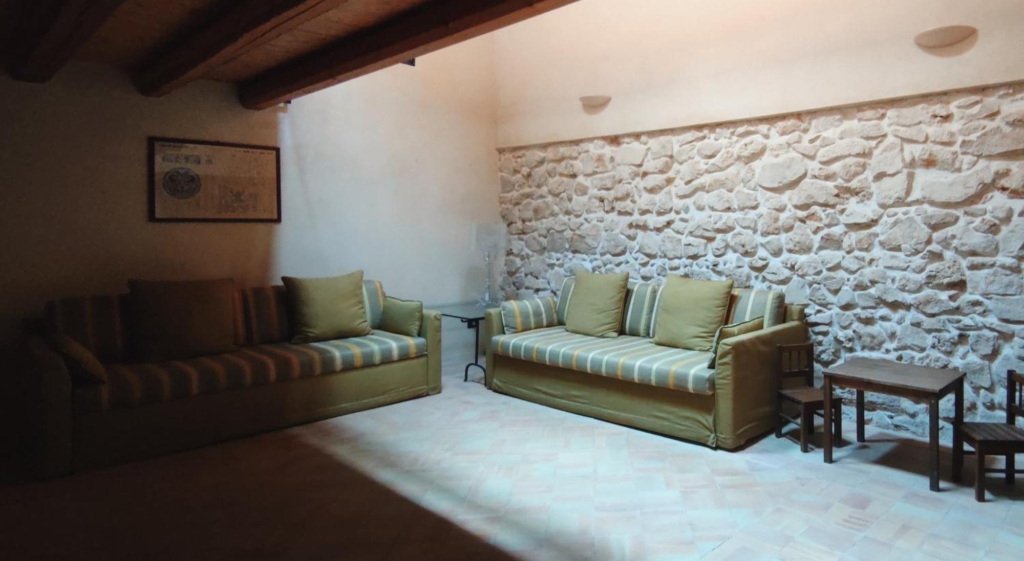 Palazzo Gambuzza 3*